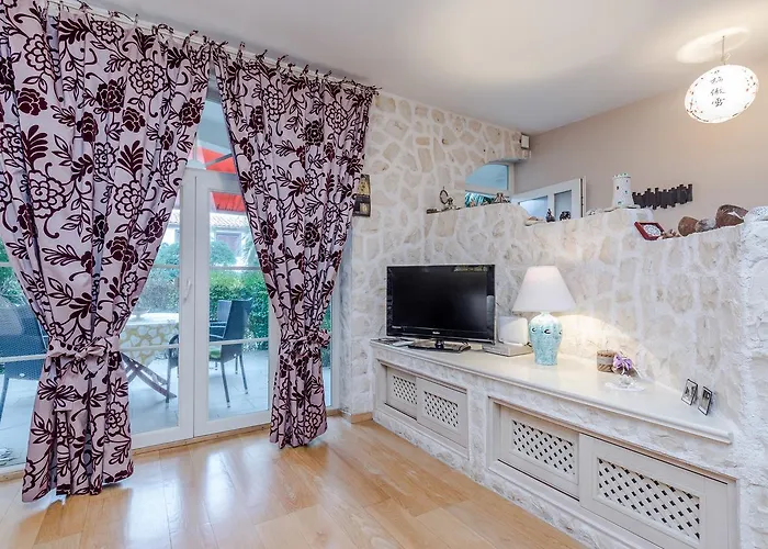 Jeger * ポヴリャナ