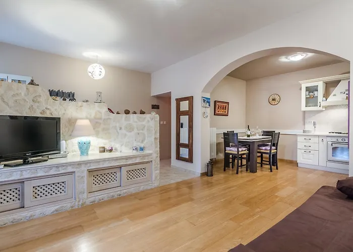 Jeger ポヴリャナ